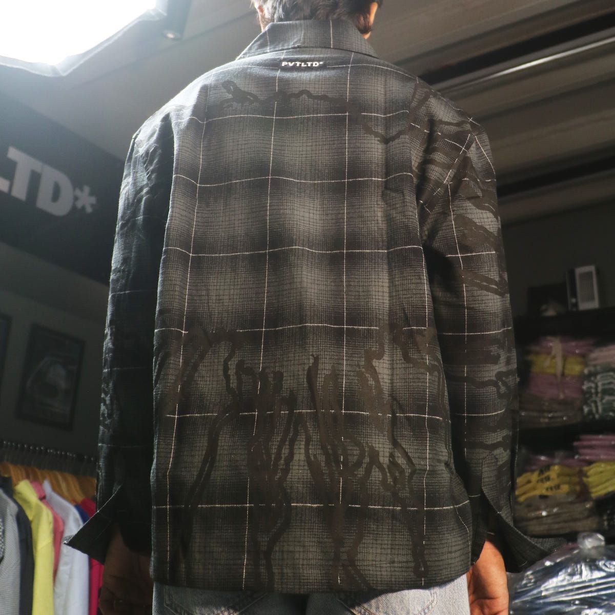 Trinetra Flannel I - image 3