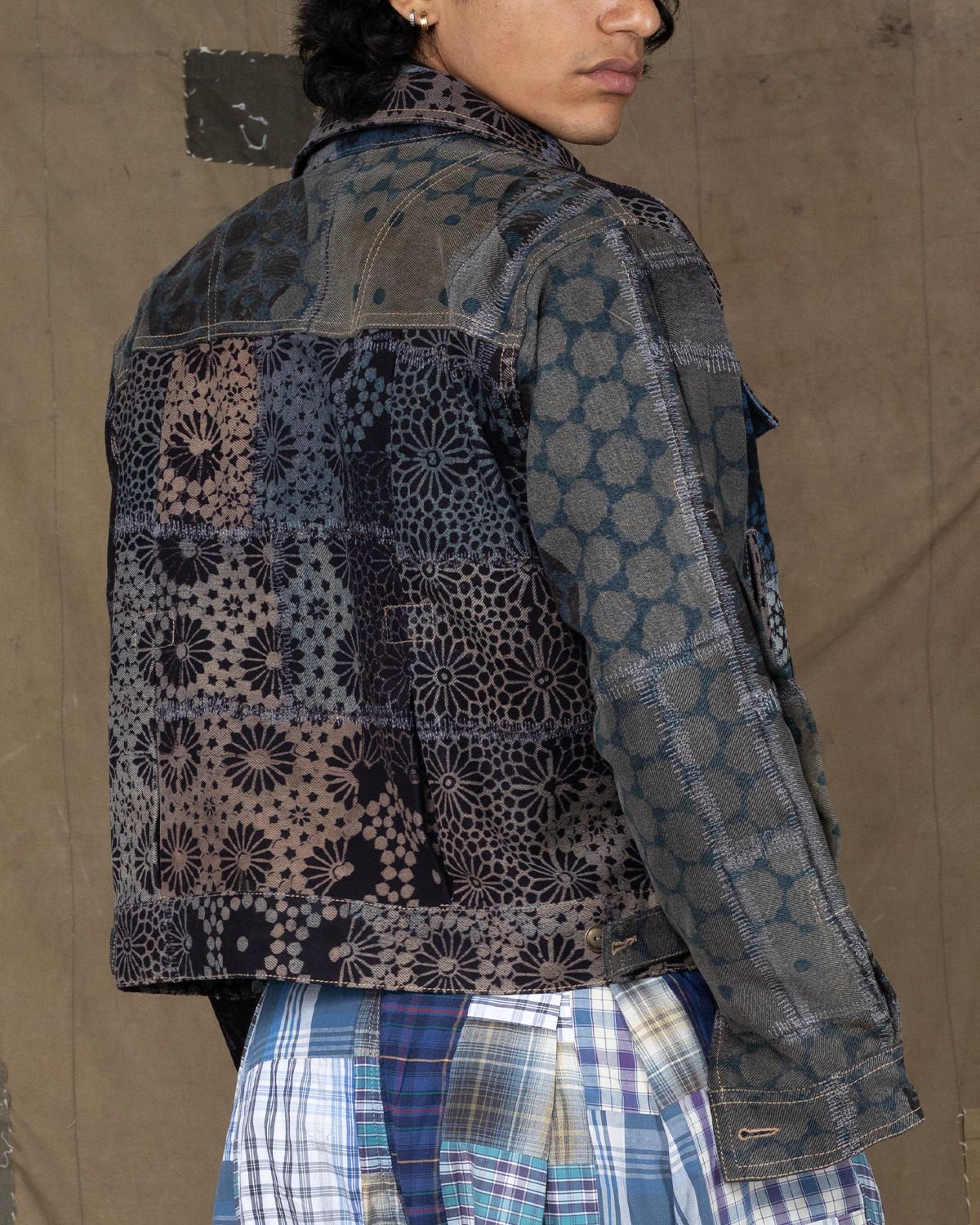 AJRAKH TRUCKER - image 2