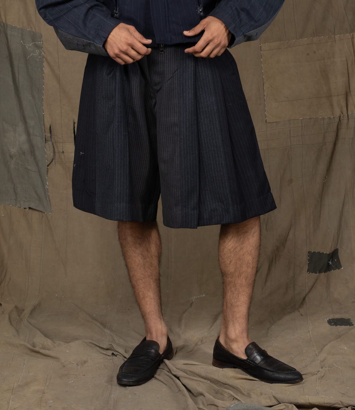 DOUBLE PLEATED SHORTS BLACK - image 1