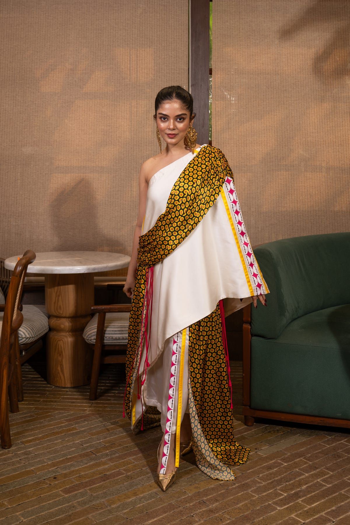 Cross drape one shoulder set - image 1