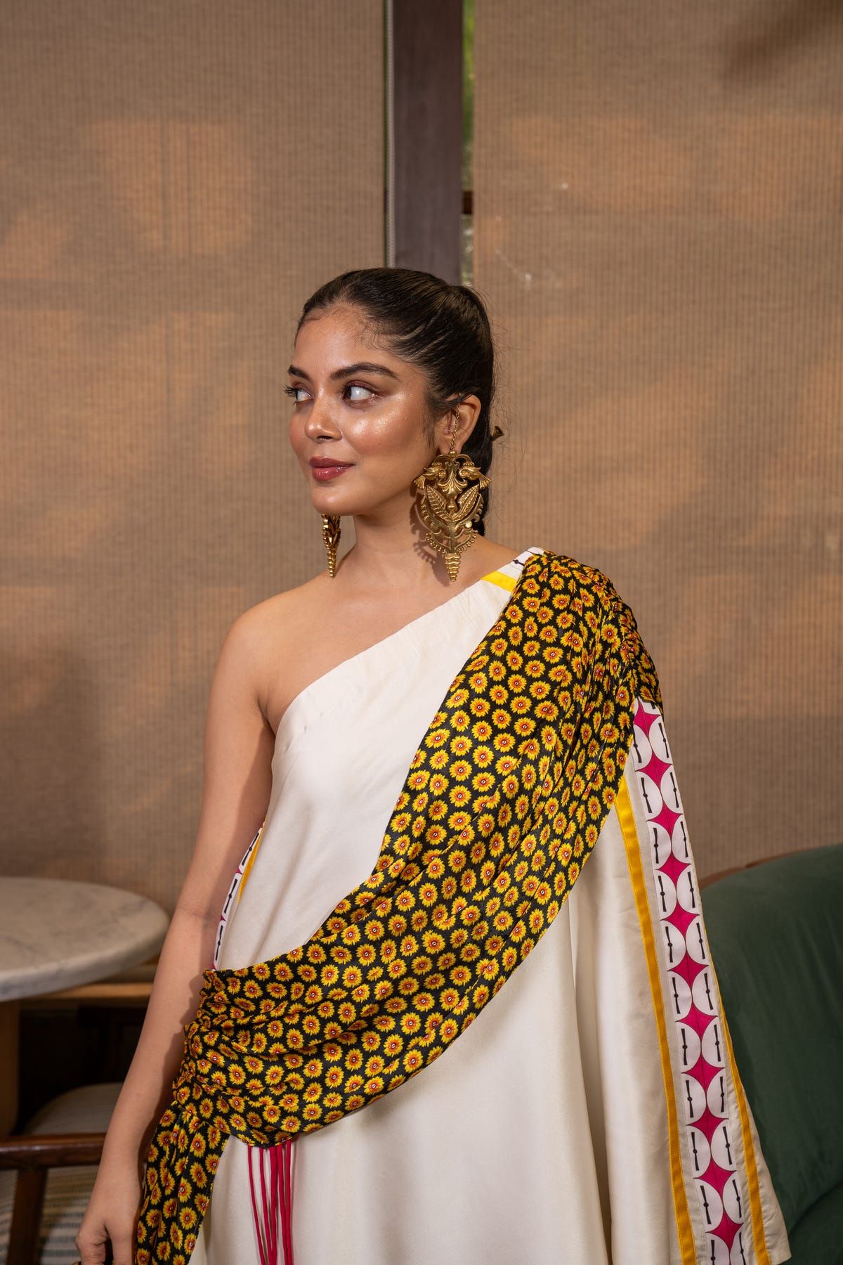 Cross drape one shoulder set - image 5