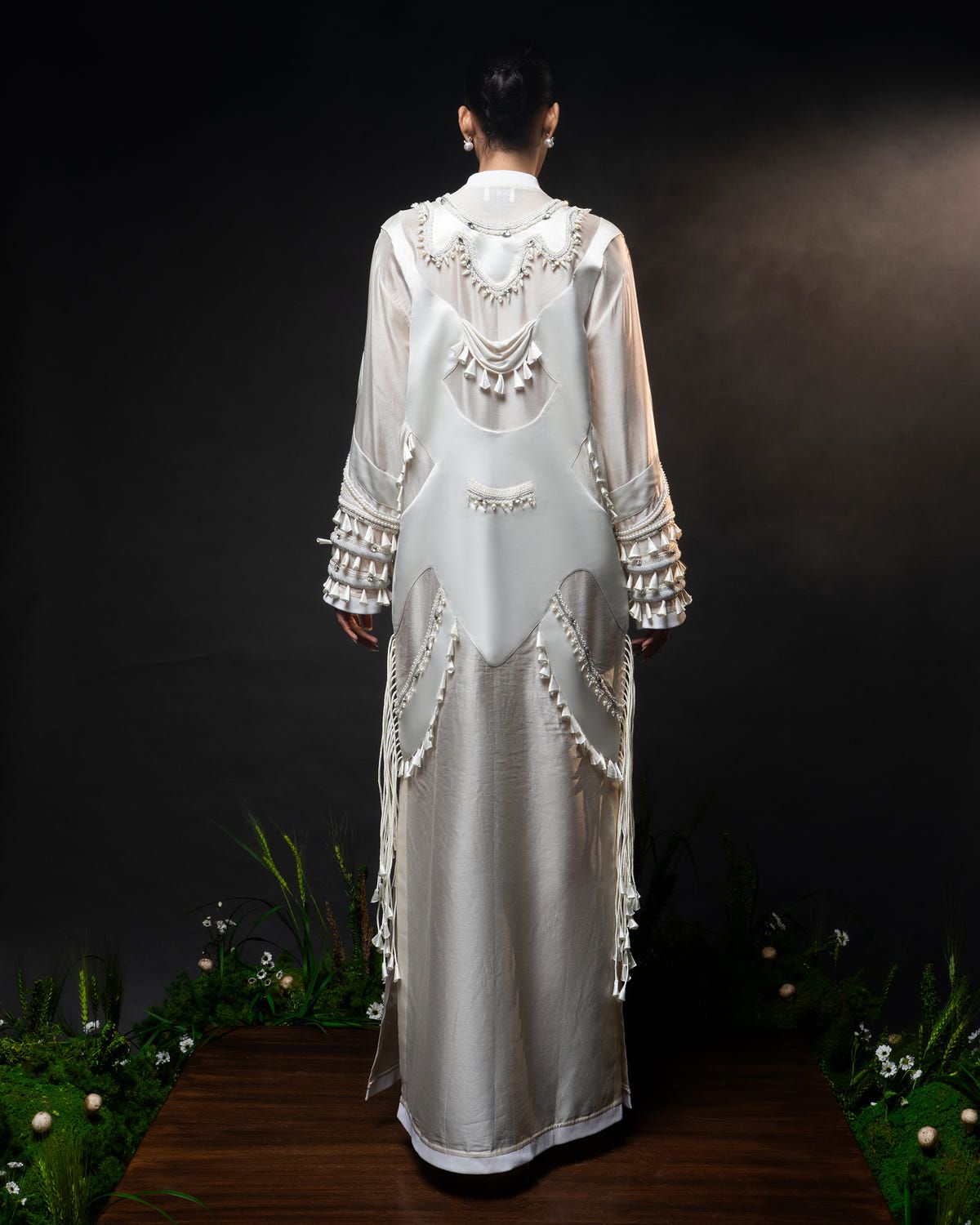 Sculptural patchwork dress - image 4
