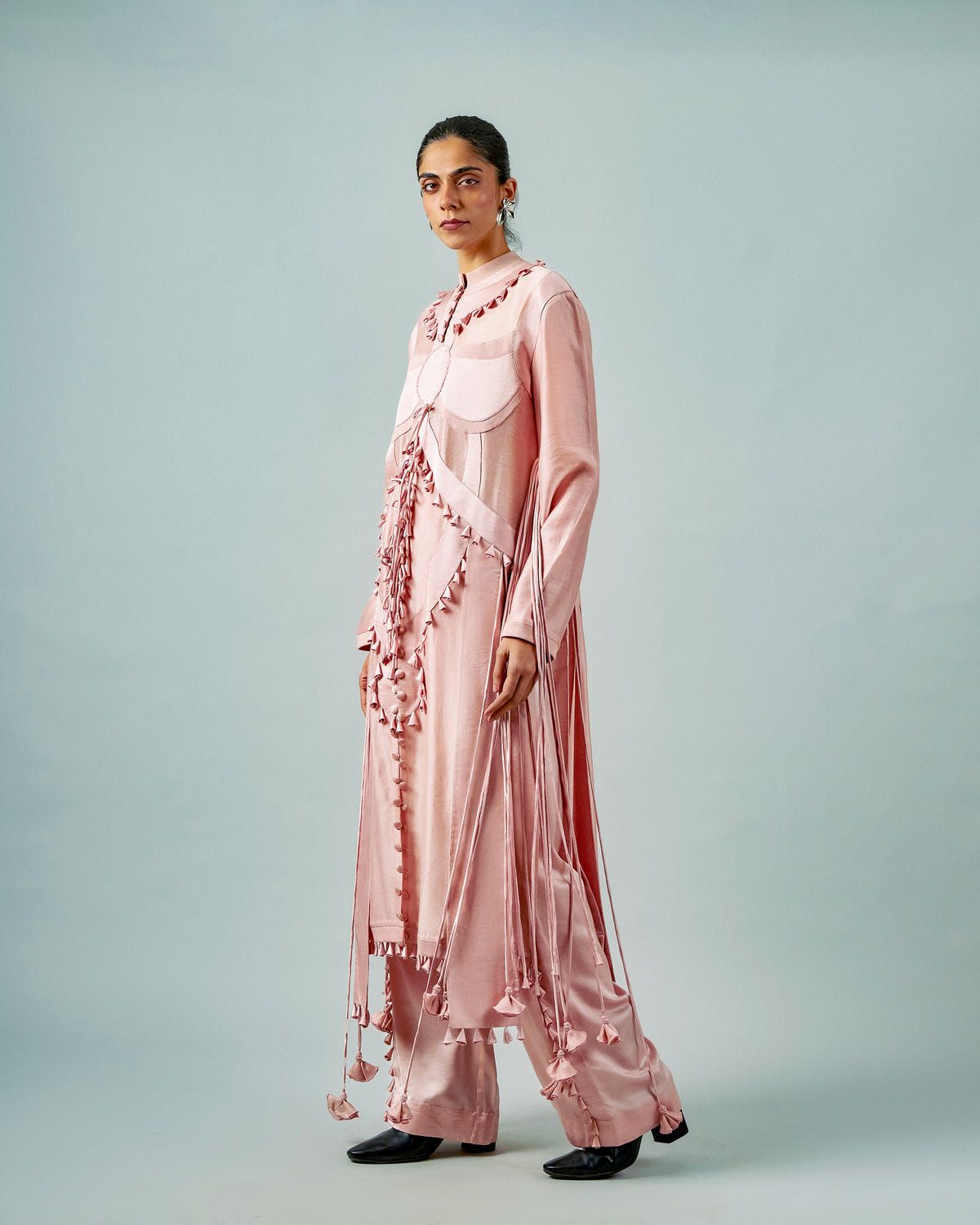 Ornament patchwork kurta + Tassels trouser set - image 3