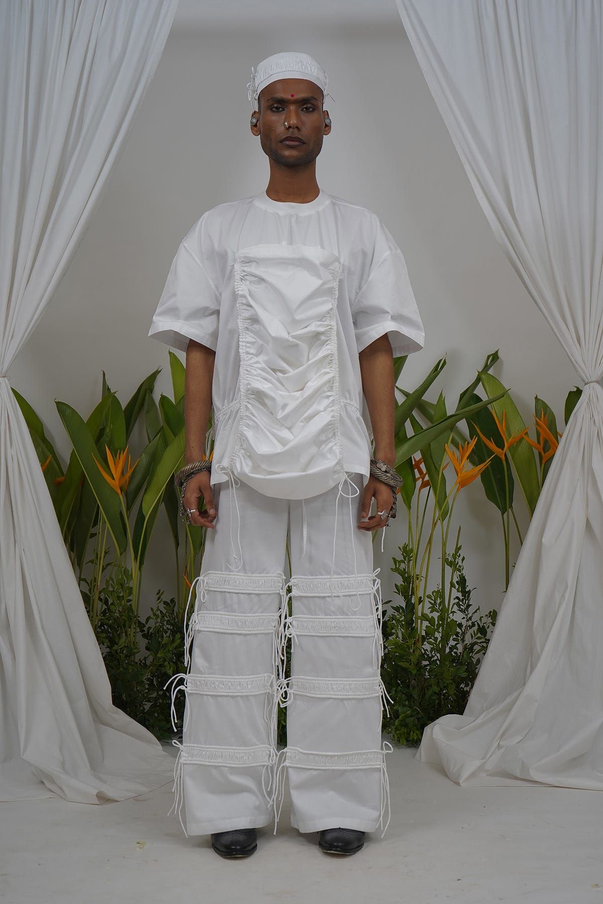 Gathered pocket T-shirt - image 2