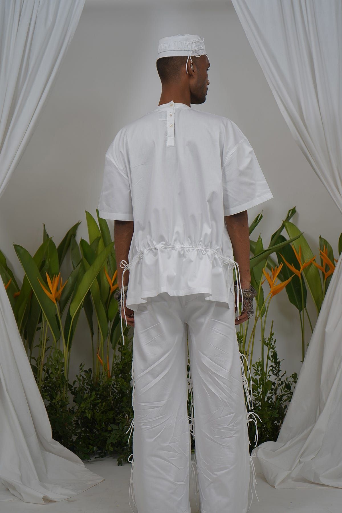 Gathered pocket T-shirt - image 3