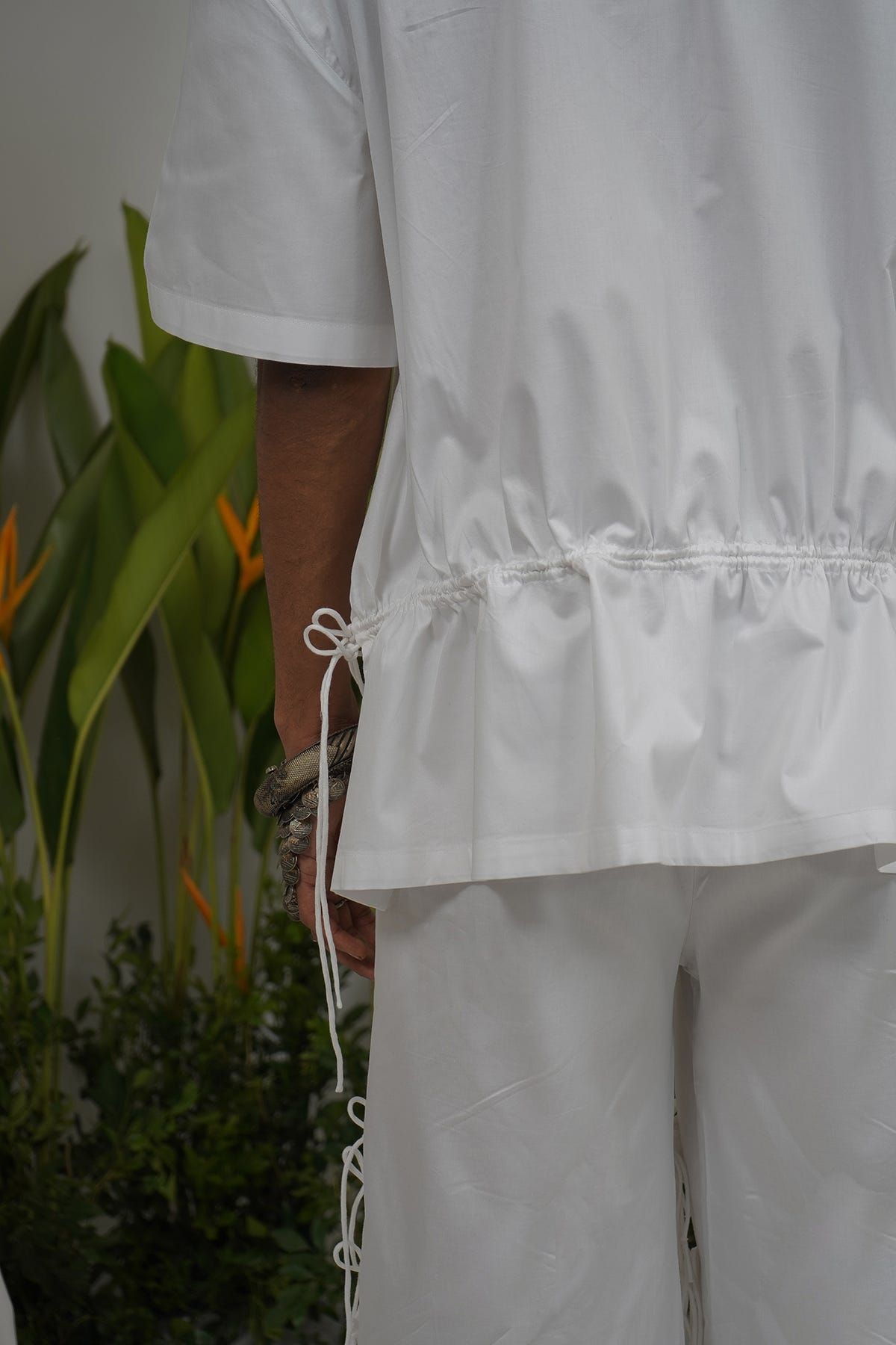 Gathered pocket T-shirt - image 5