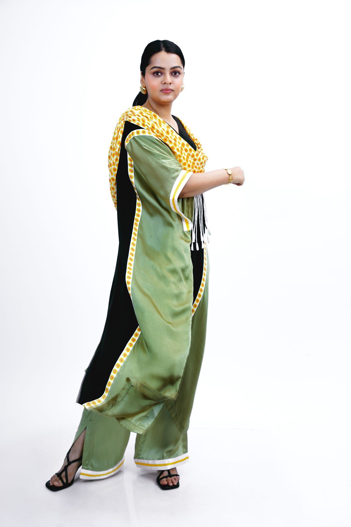 Scallop drape kaftan set - image 3