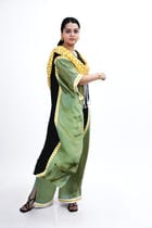 Scallop drape kaftan set view 3