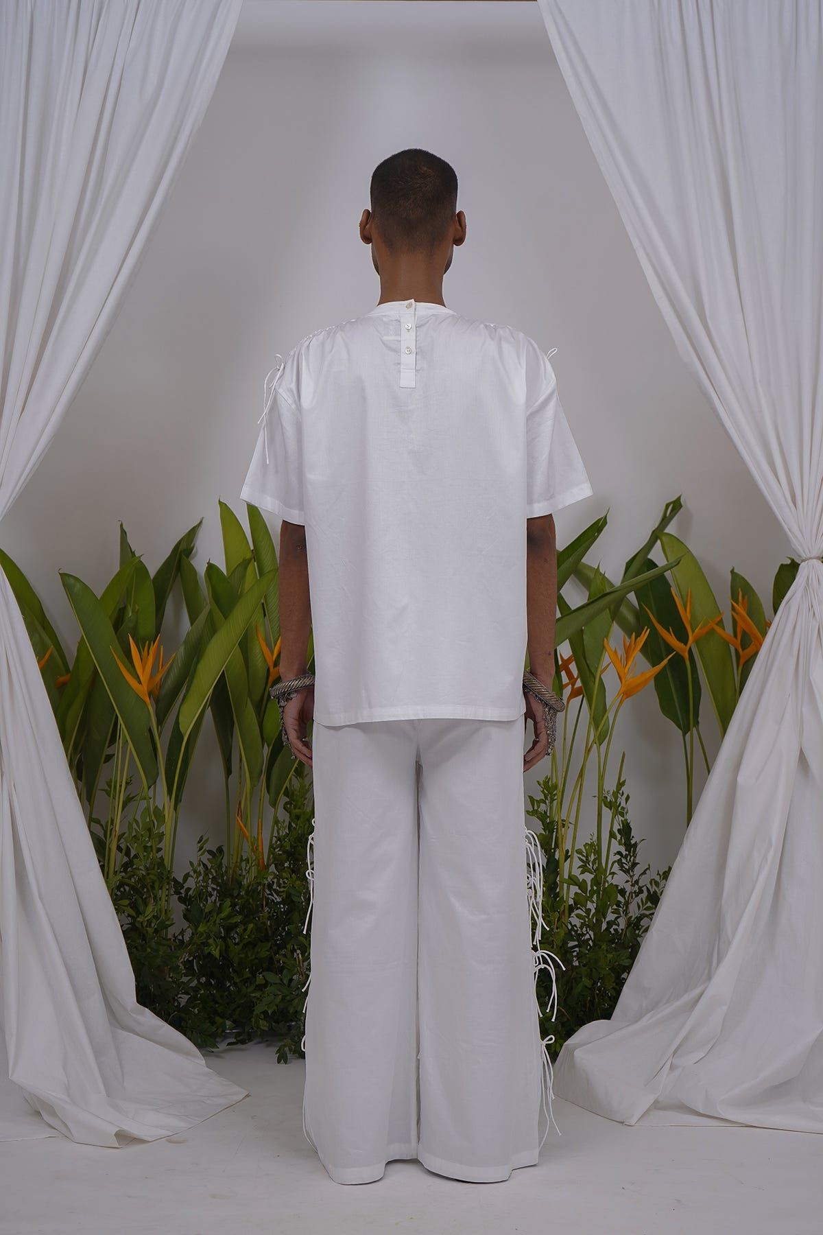 Suspended sleeve T-shirt - image 4