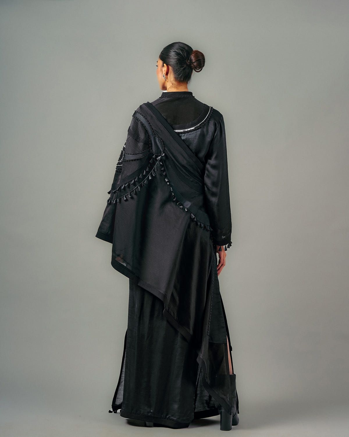 Necklace top + Ornament draped one shoulder + Patchwork lungi skirt set - image 4