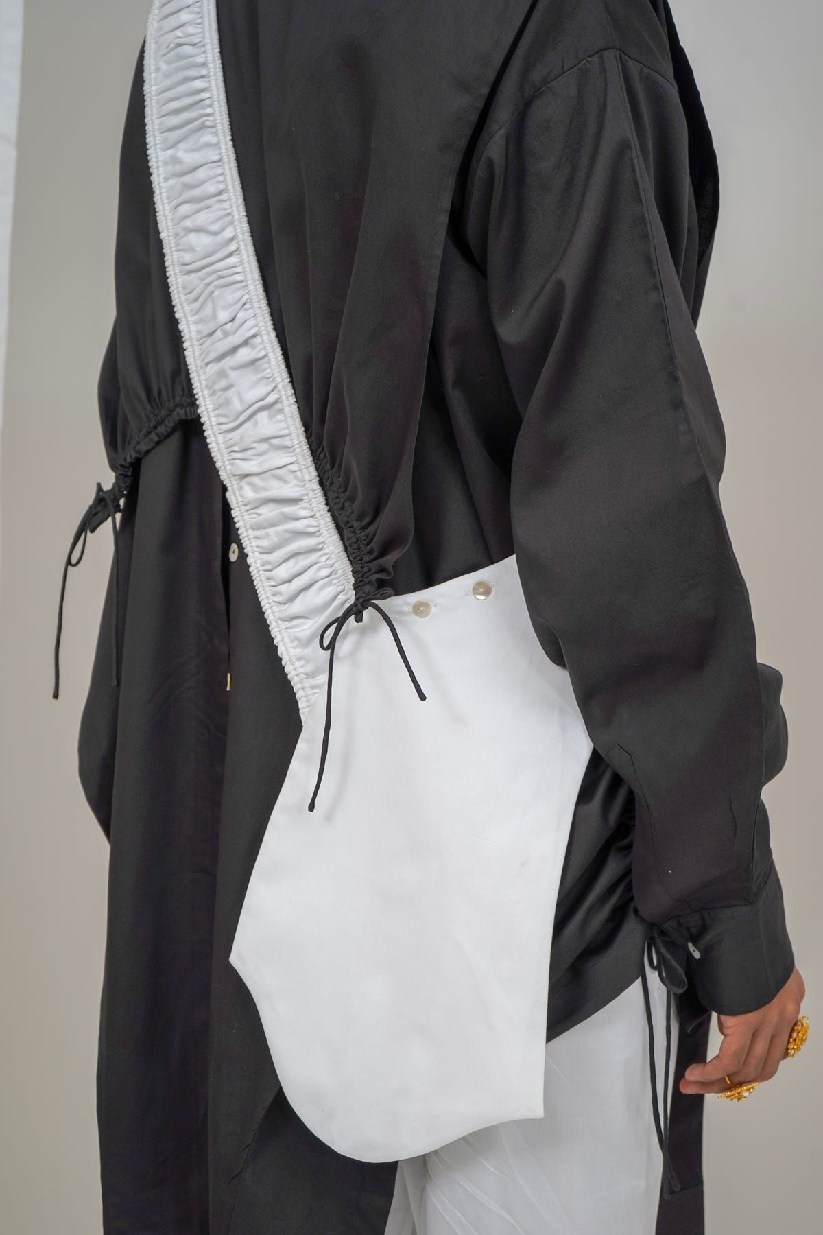 Cross body bag - image 5