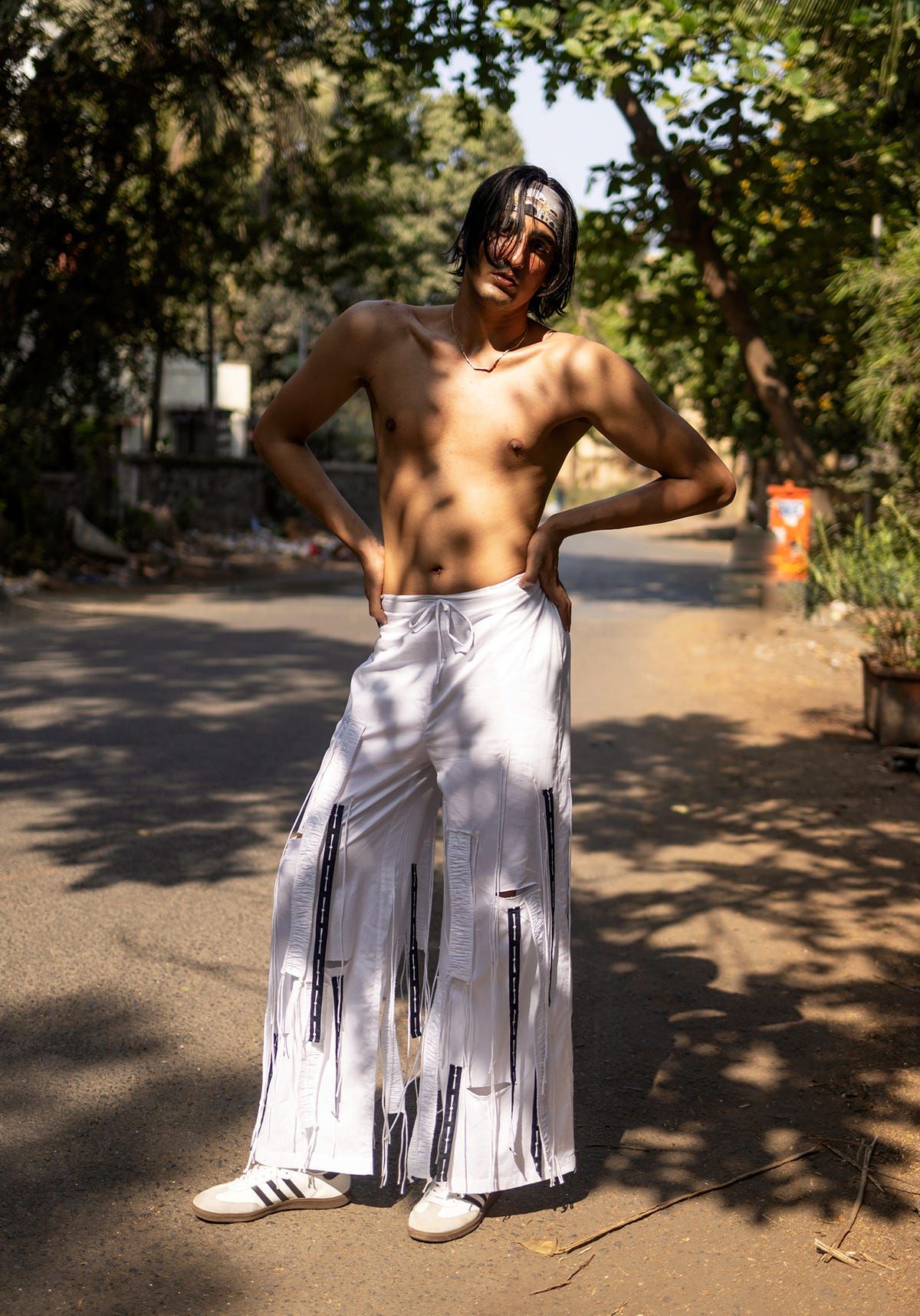 Cut-out fringed trouser - image 5