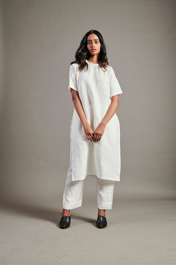 Saphed — Taj Co-Linen Half Sleeves Kurta Set