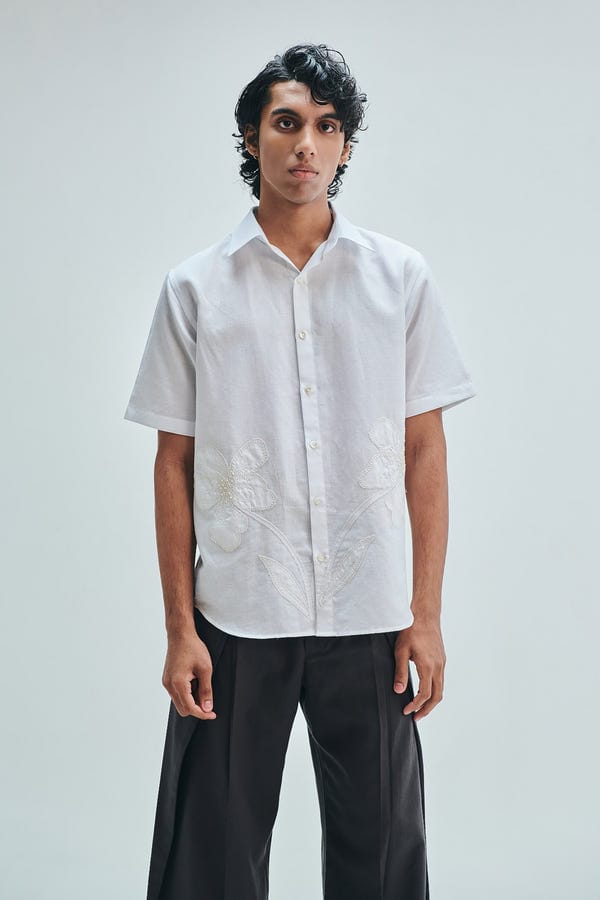 Saphed — Taj Co-Linen Embroidered Men’s Applique Half Sleeves Shirt