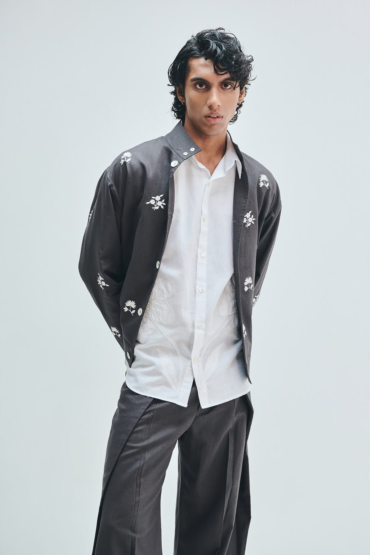 Pebble Co-Linen Embroidered Men’s Stand Collar Jacket - image 7