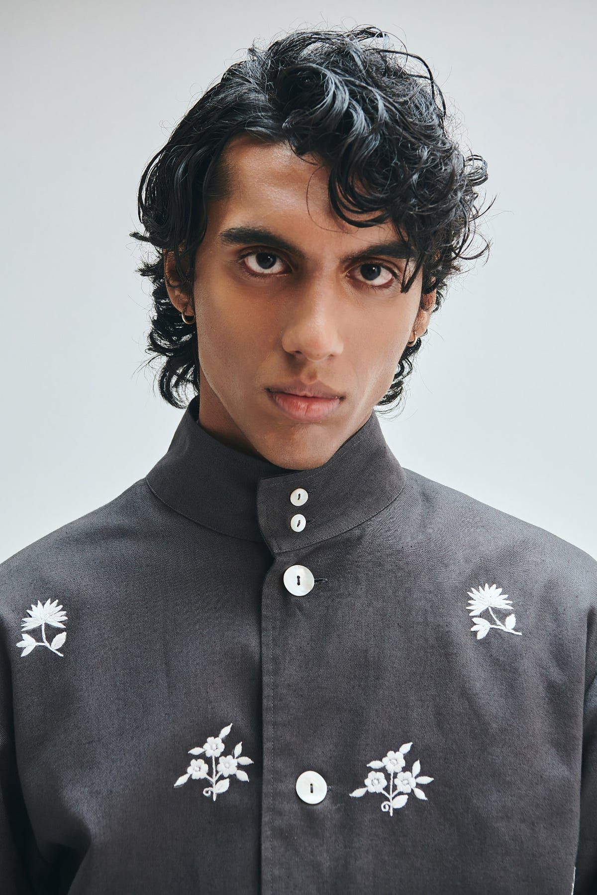 Pebble Co-Linen Embroidered Men’s Stand Collar Jacket - image 8