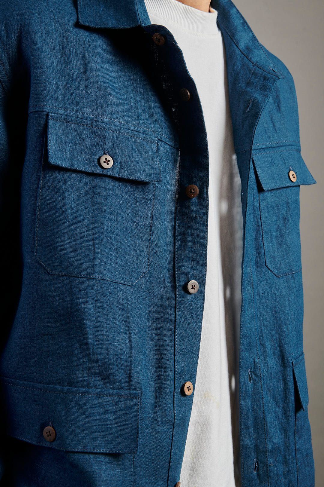 Indigo Linen Men's Overshirt - image 9