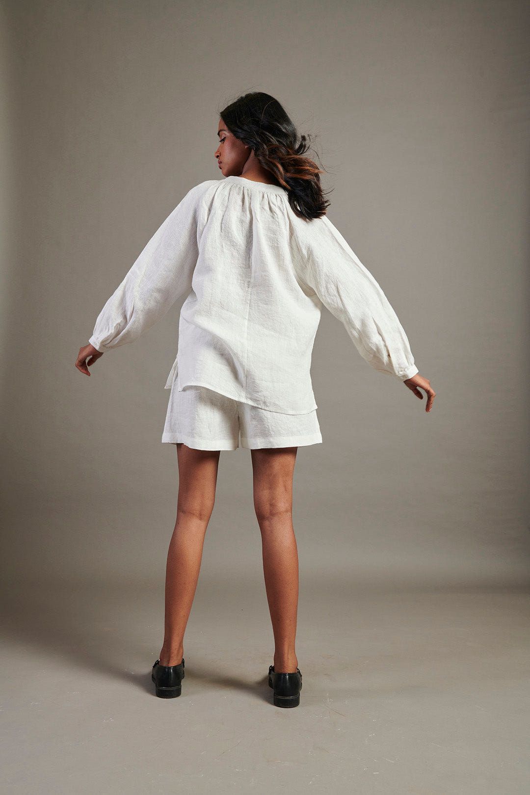 Taj Co-Linen Billow Top - image 5