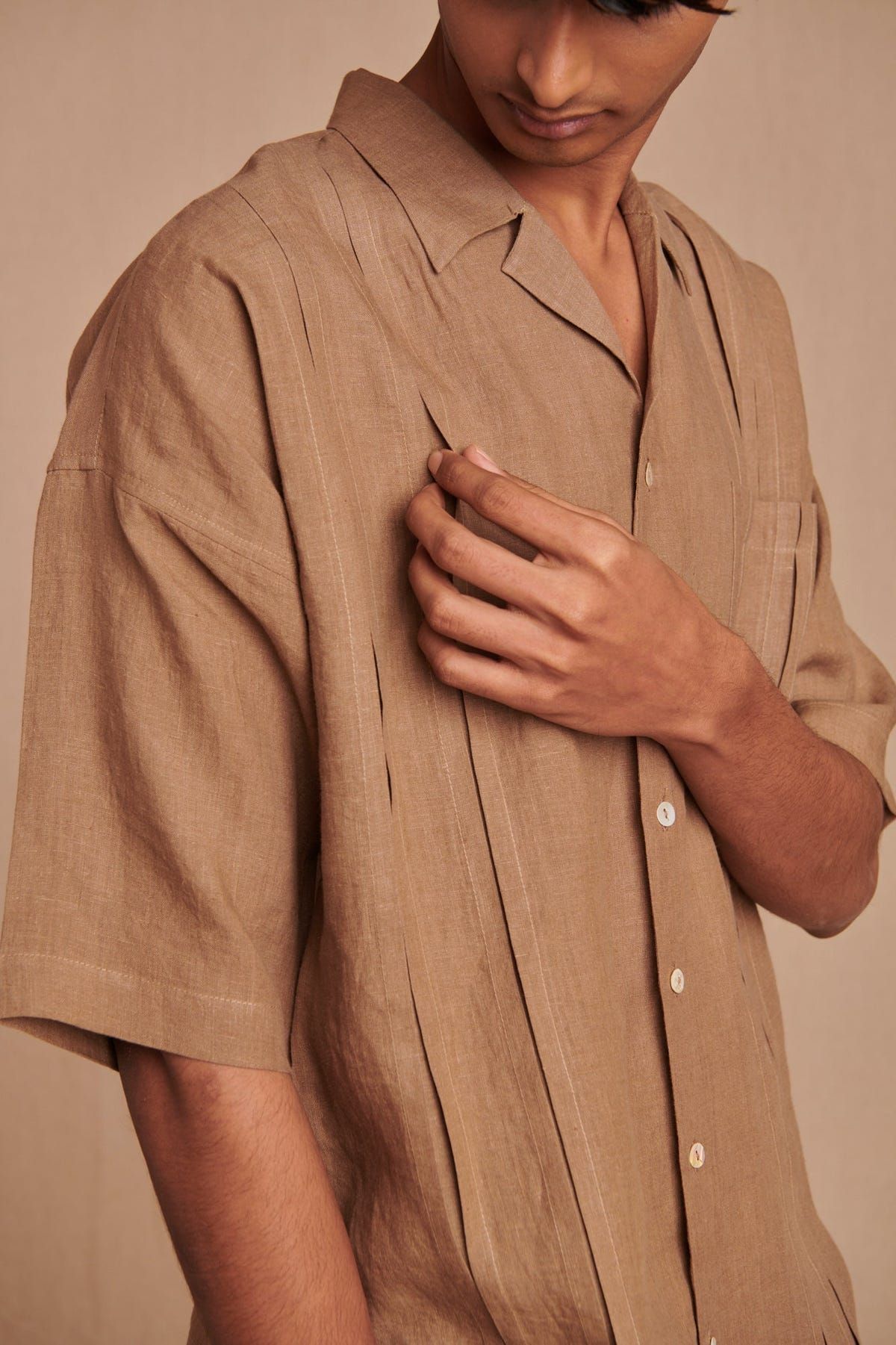 Mousse Linen Men's Pleated Camp Collar Shirt - Sale - image 5