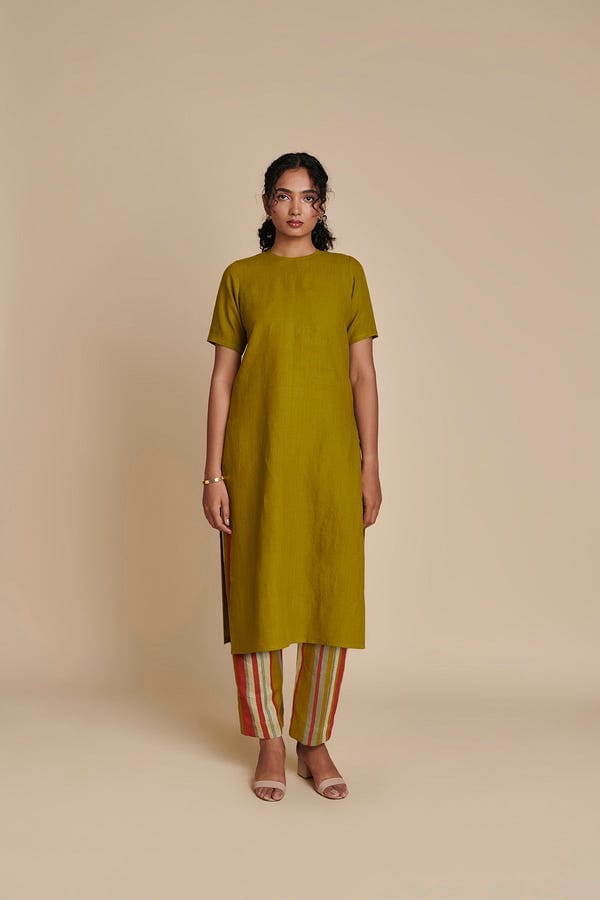 Saphed — Mehendi Linen Half Sleeves Kurta