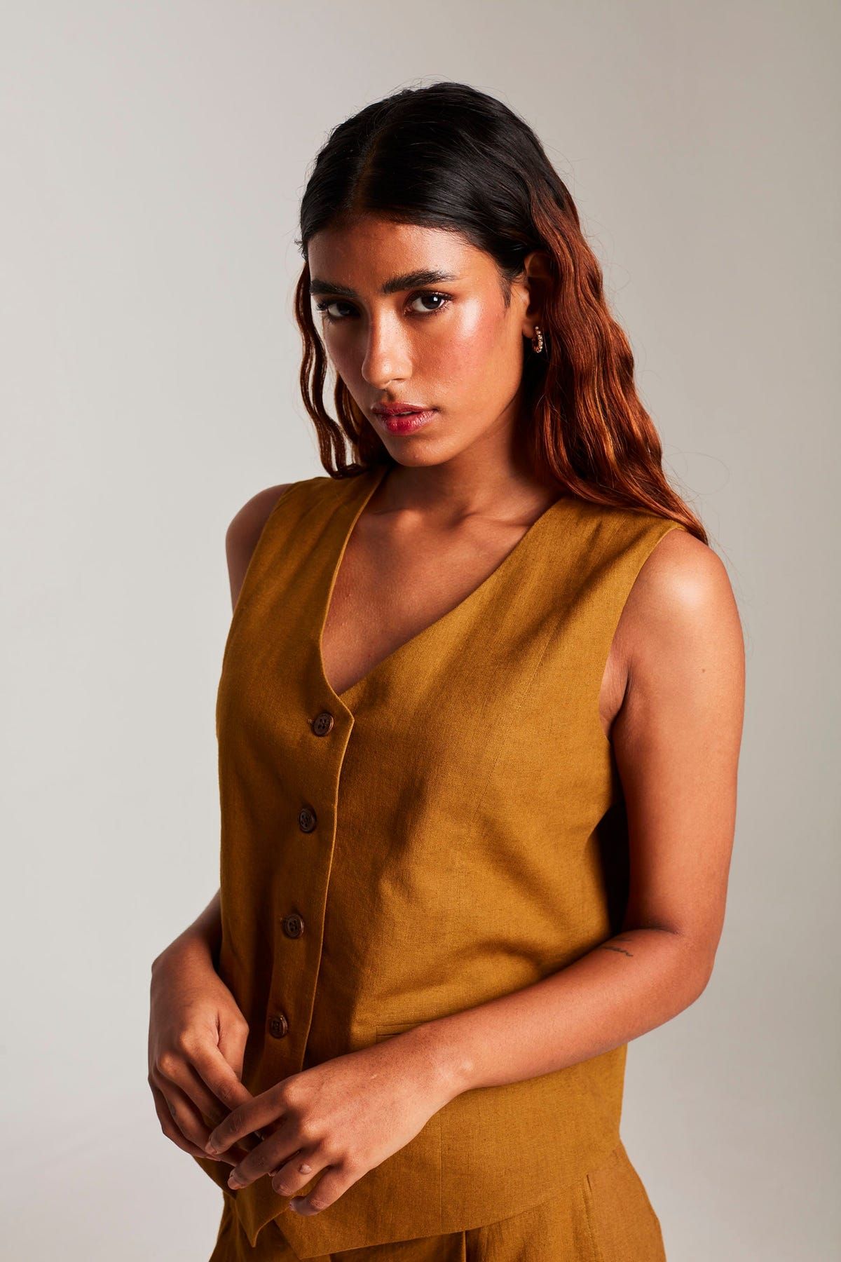 Olive Co-Linen Waistcoat - Sale - image 2