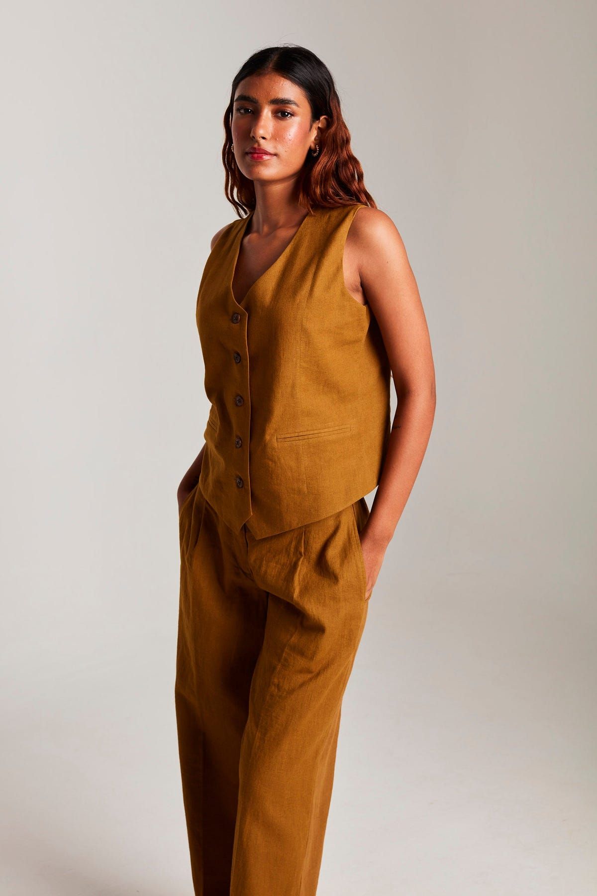 Olive Co-Linen Waistcoat - Sale - image 4