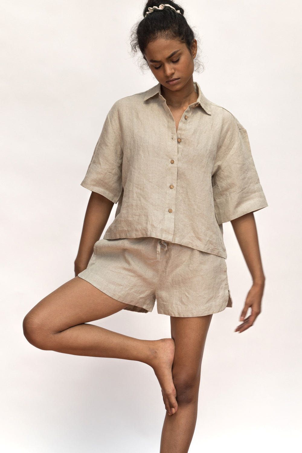 Undyed Linen Women's Shorts Set - image 3