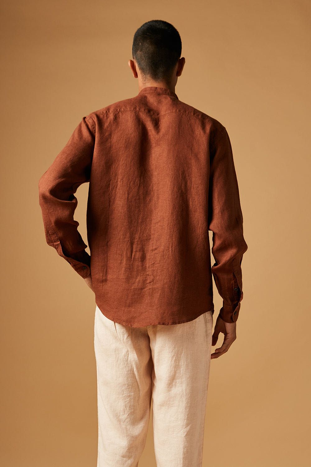 Cinnamon Linen Men's Band Collar Shirt - image 5