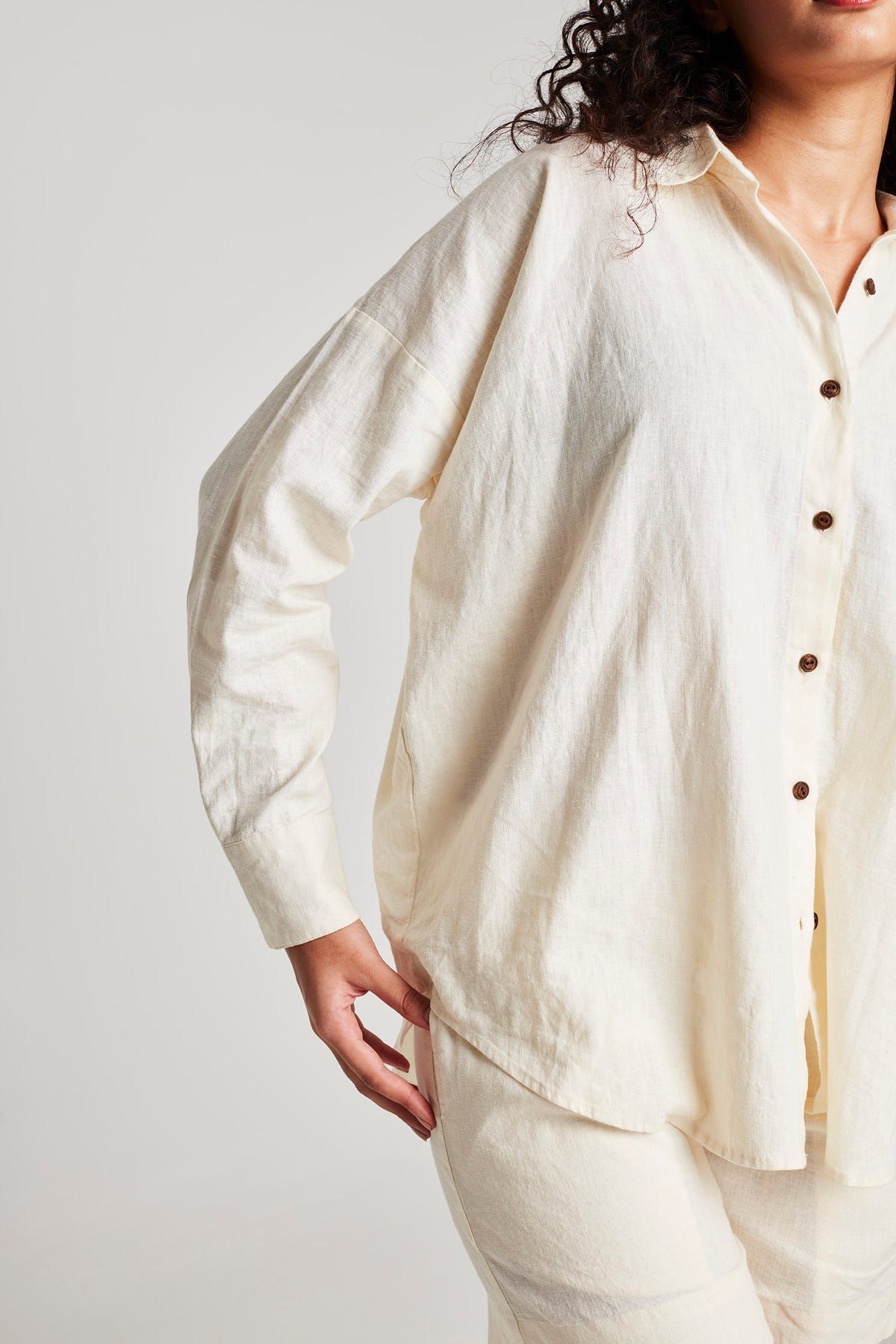 Taj Co-Linen Classic Shirt - image 6
