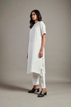 Taj Co-Linen Half Sleeves Kurta view 2