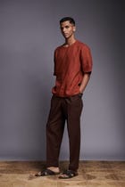 Cinnamon Linen Men's Woven T-shirt view 2