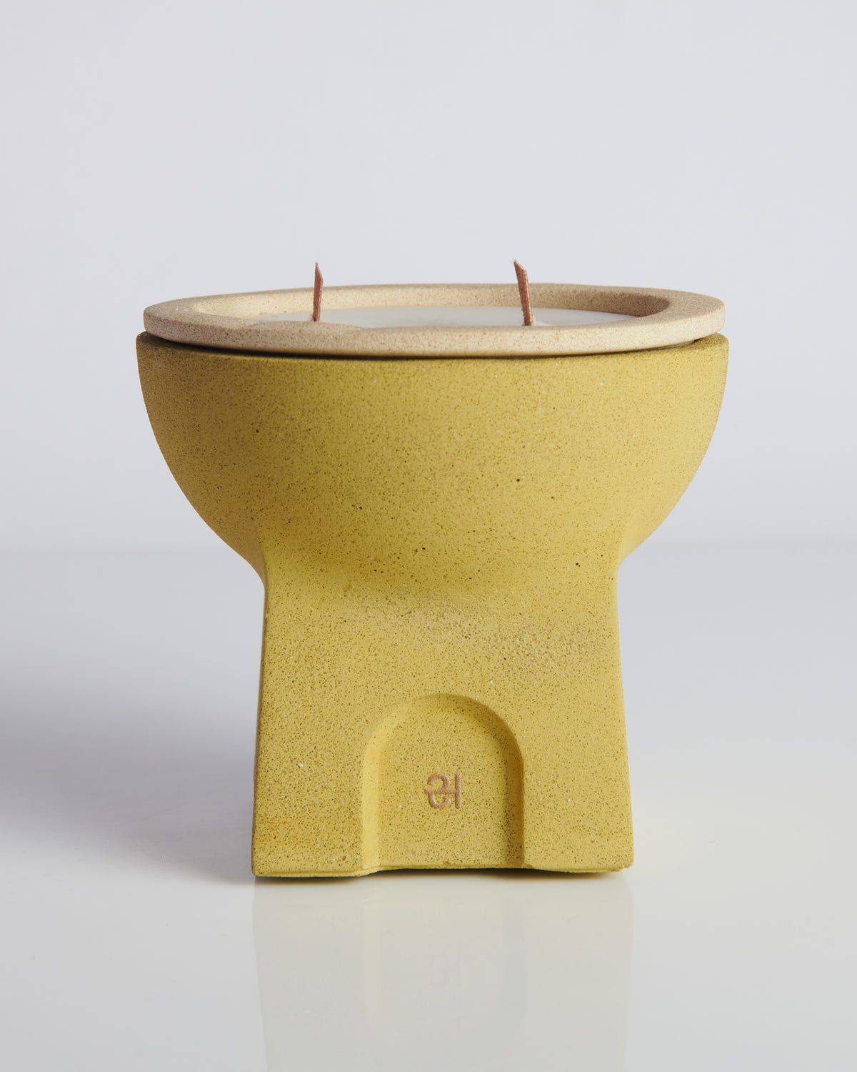 Savaar Refillable Soy Candle - image 2