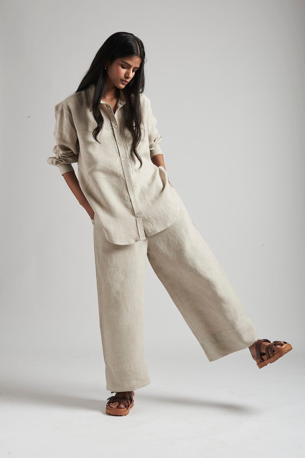 Undyed Linen Oversized Pocket Shirt - image 4