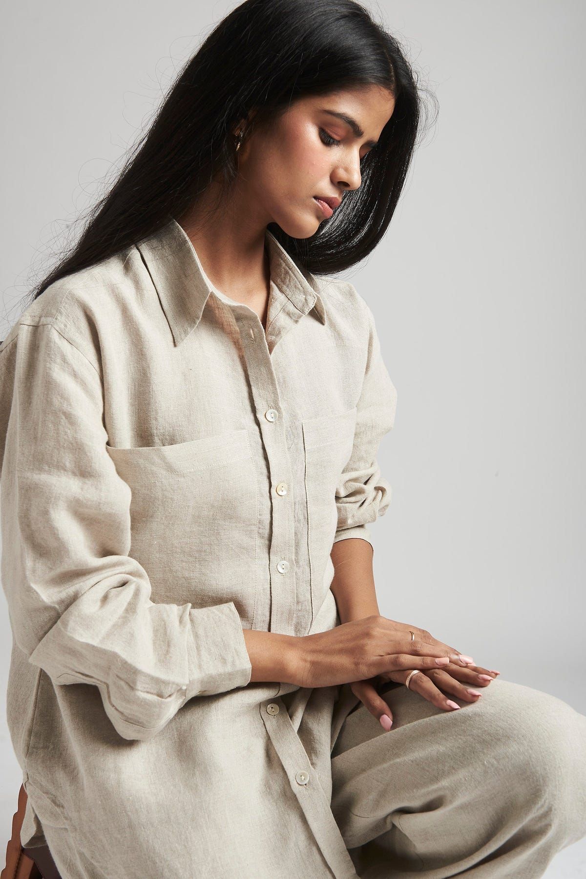 Undyed Linen Oversized Pocket Shirt - image 7