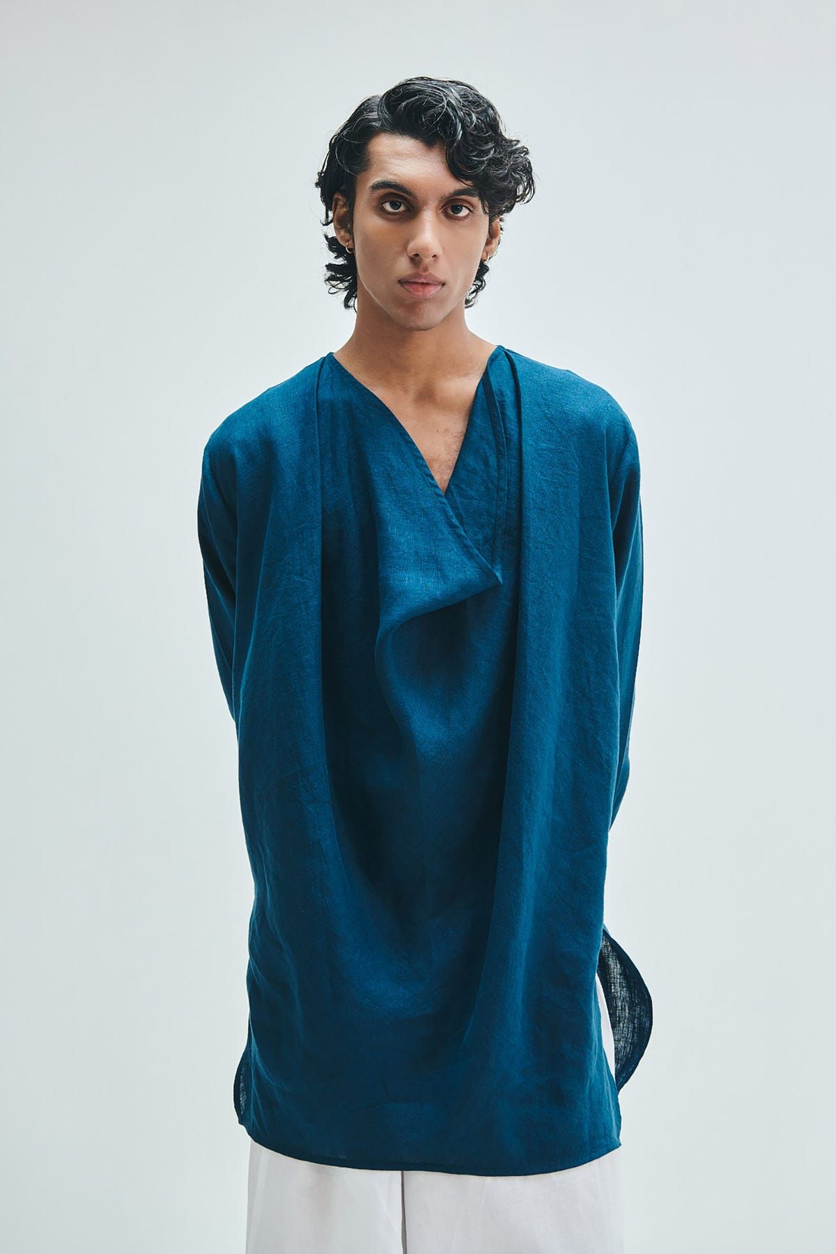 Indigo Linen Men's Cowl Neck Kurta - image 4