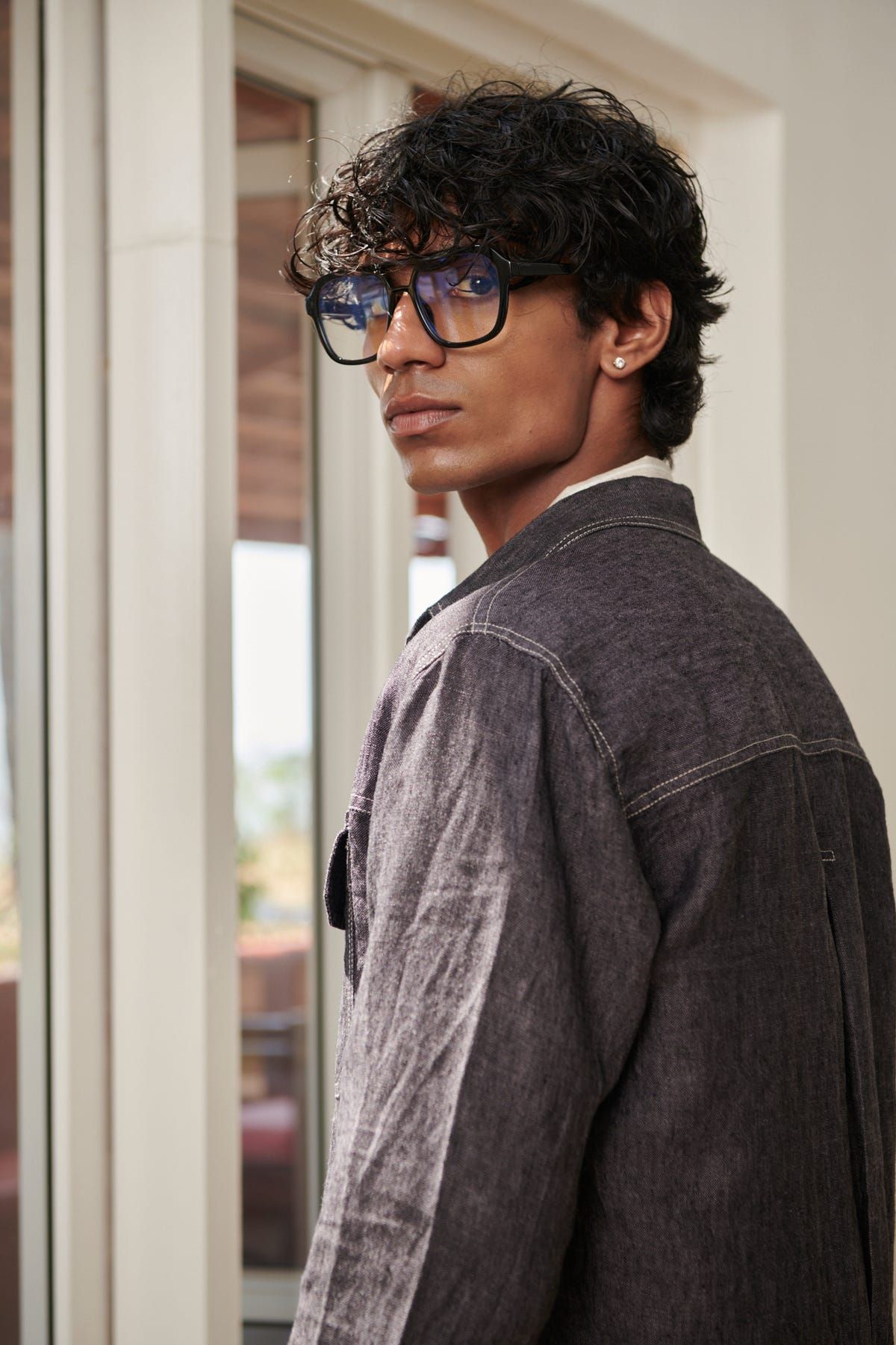 Graphite Linen Men's Jacket and Jogger Set - image 9