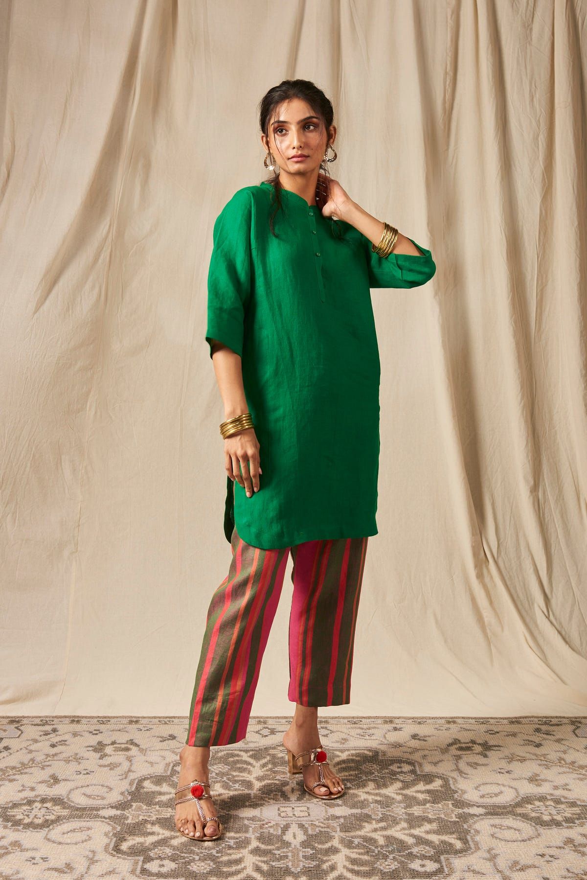 Panna Linen Panelled Kurta - image 1