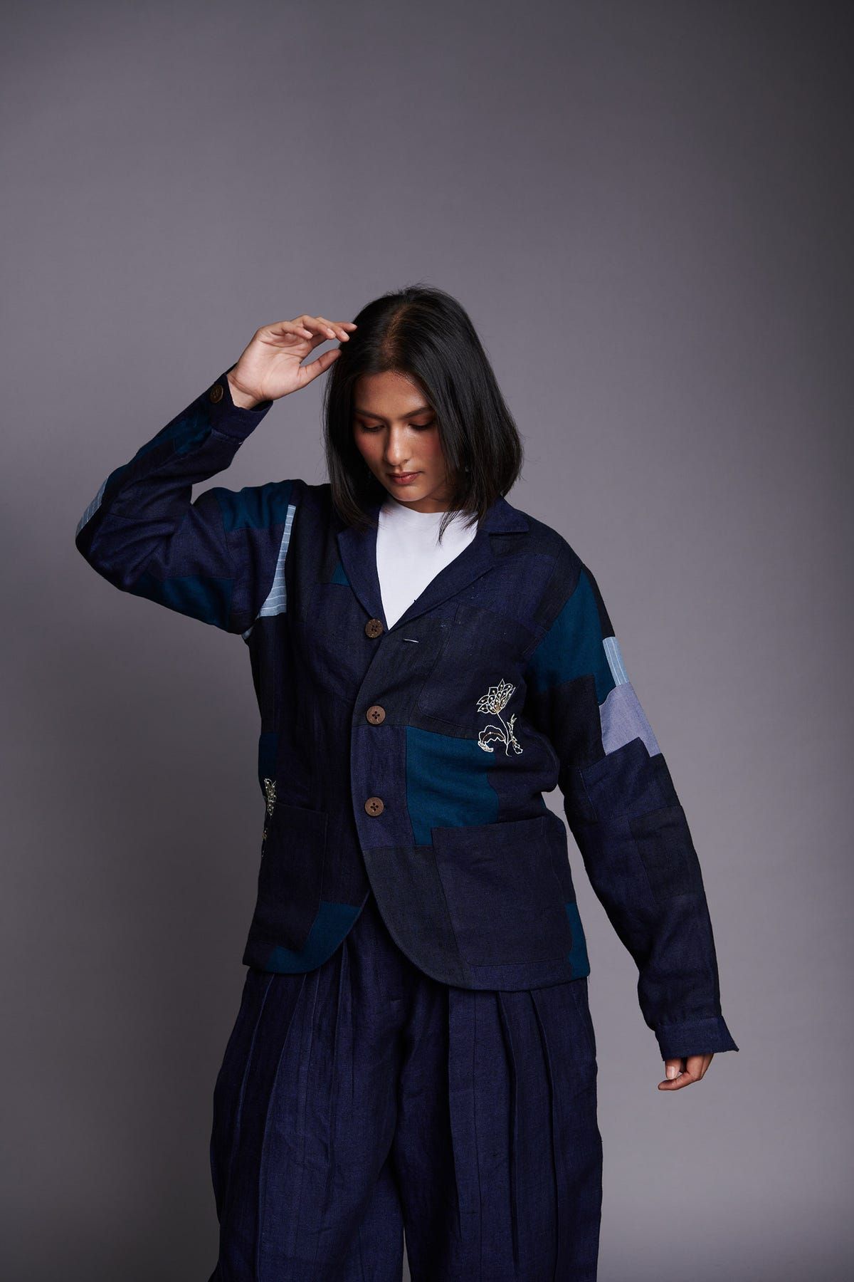 Patchwork Linen Embroidered Blazer - image 7