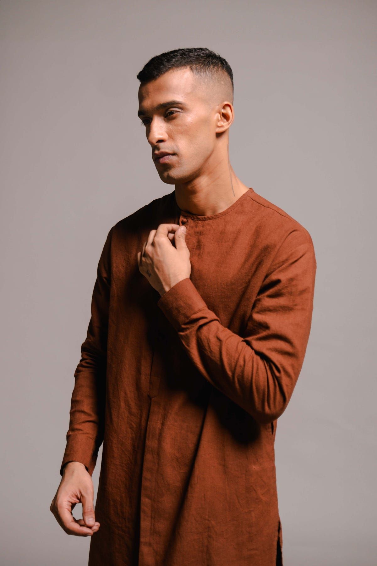 Cinnamon Linen Men's Side Open Kurta Set - image 4
