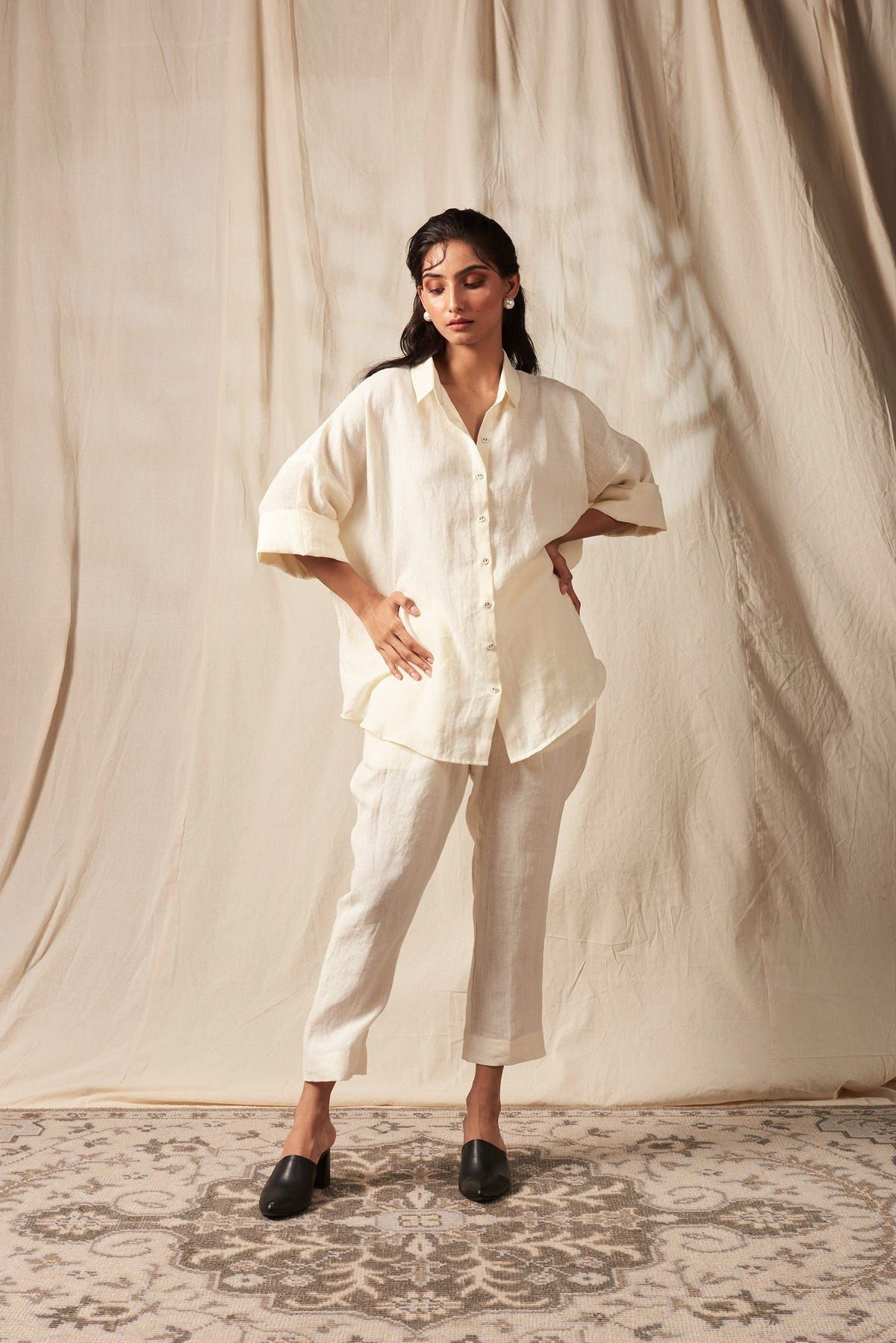 Taj Co-Linen Pleated Pants - image 1