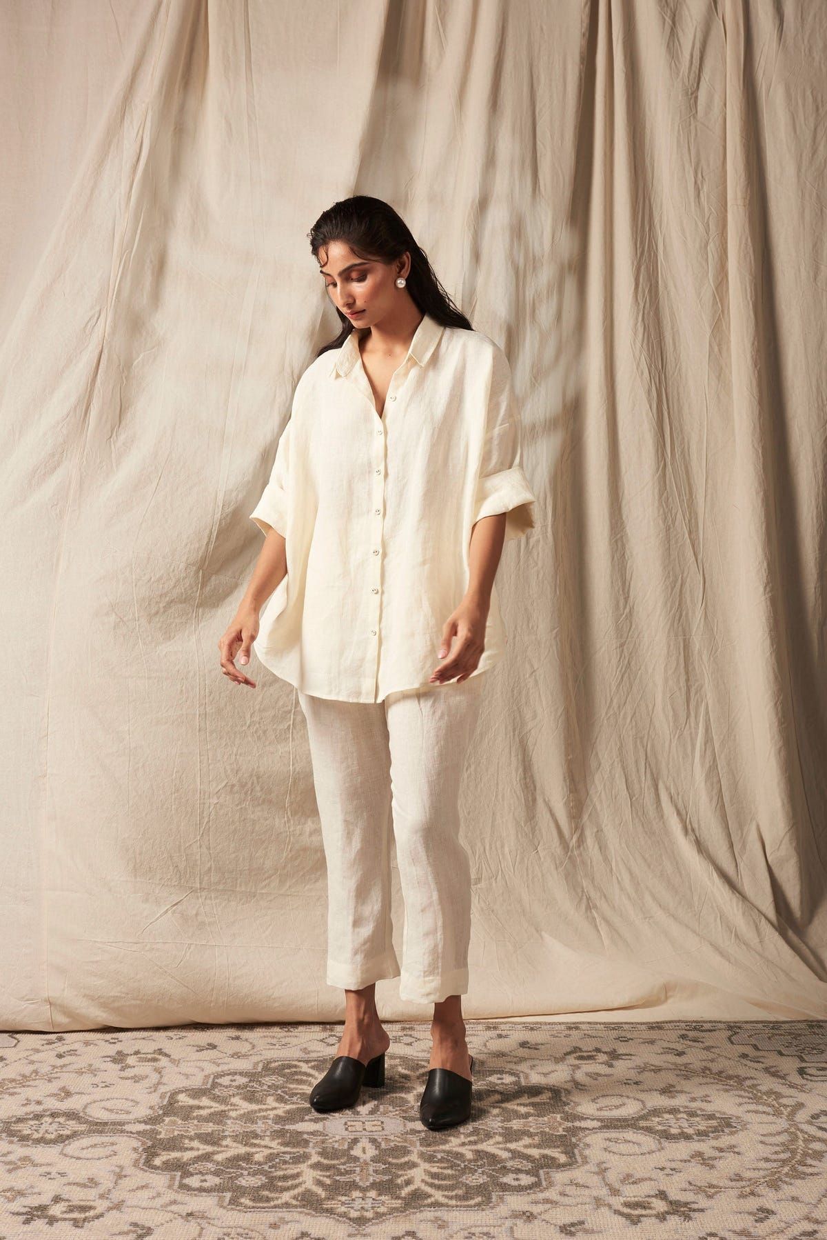 Taj Co-Linen Pleated Pants - image 6