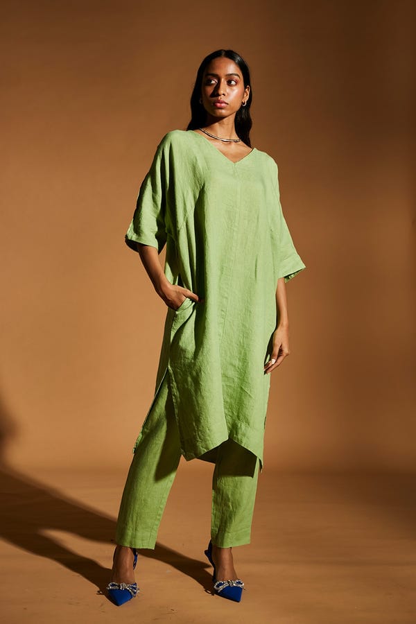 Saphed — Pista Linen Dolman Kurta Set
