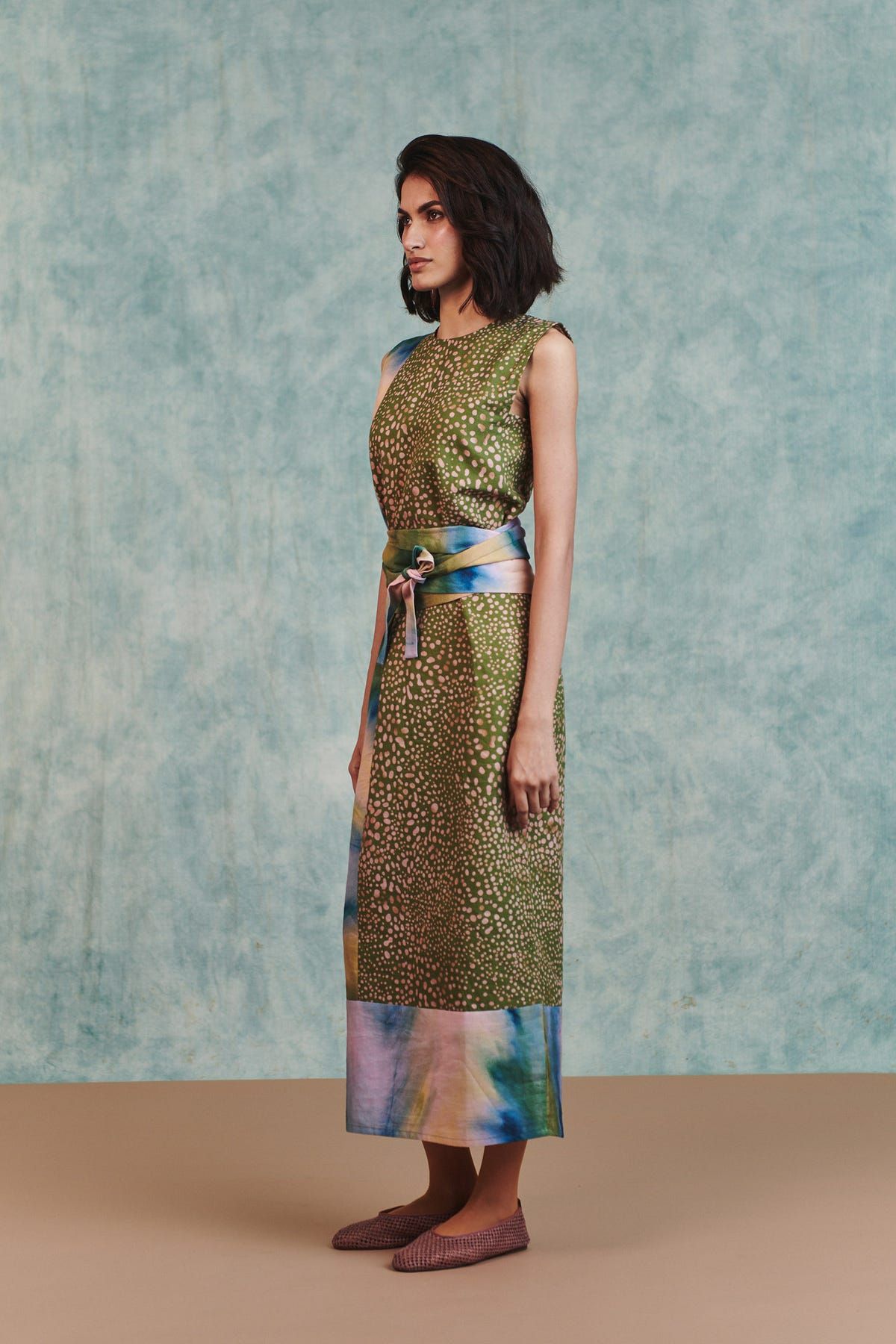 Prism Blot Co-Linen Tie Dress - image 4