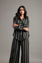 Dhaari Linen Oversized Pocket Shirt - Sale view 2