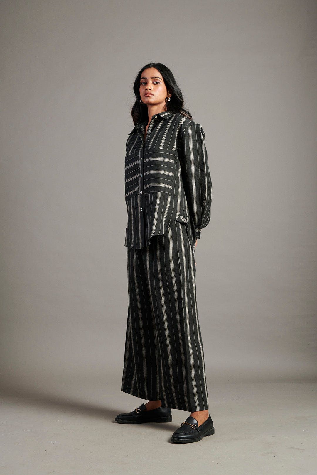 Dhaari Linen Oversized Pocket Shirt - Sale - image 5