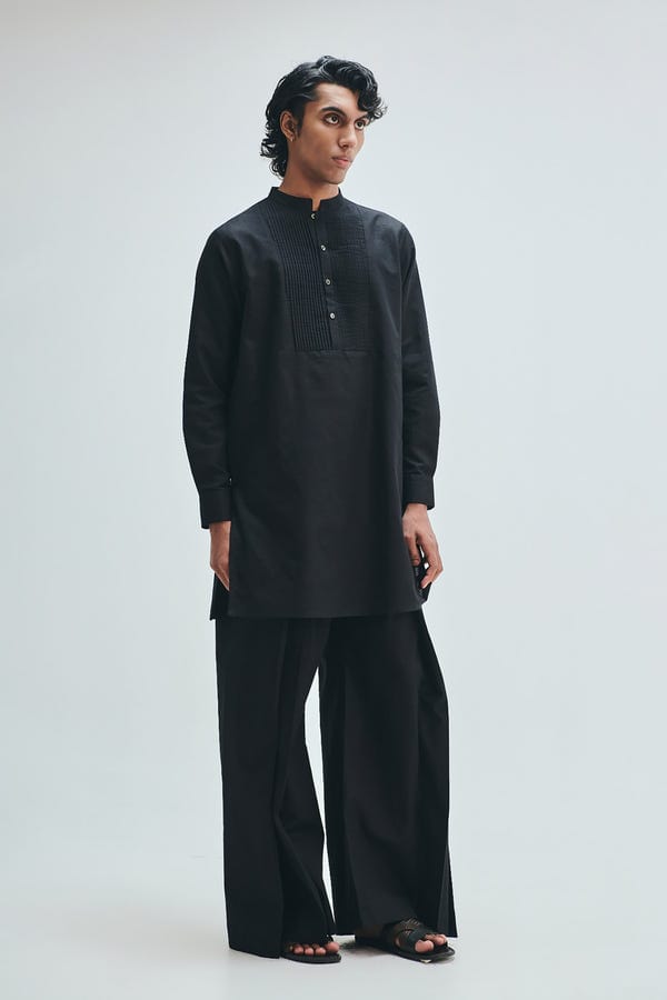 Saphed — Kohl Co-Linen Men's Pleated Yoke Kurta
