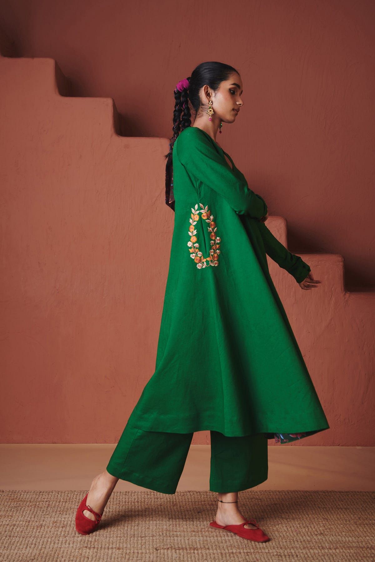 Panna Linen Embroidered Pocket Kurta Set - image 4