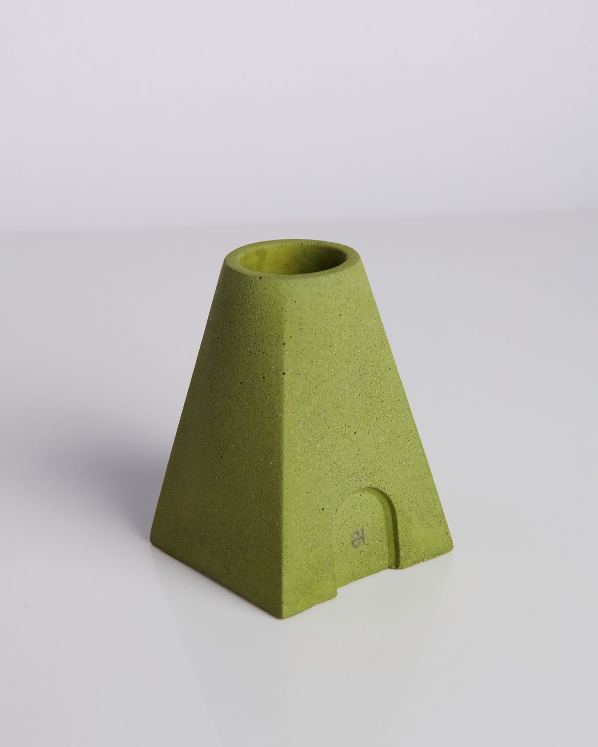 Saanj Soy Candle & Reed Diffuser Set - image 3