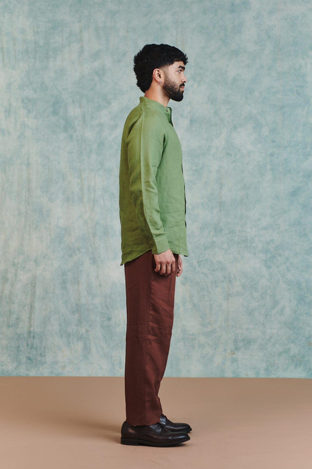 Moss Linen Men's Band Collar Shirt - image 4