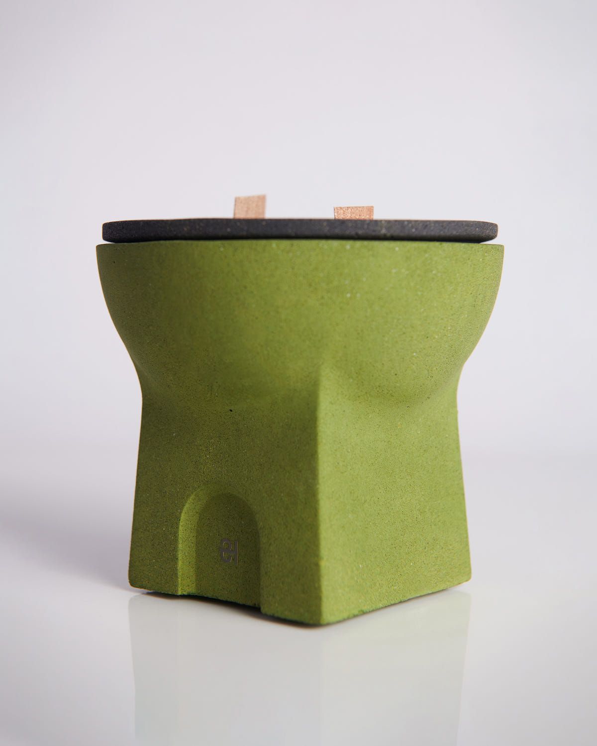 Saanj Refillable Soy Candle - image 4